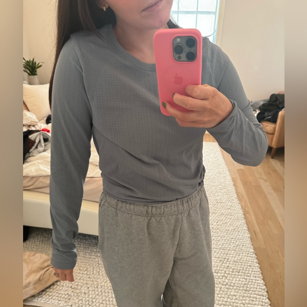 Athleta long sleeve top (small)